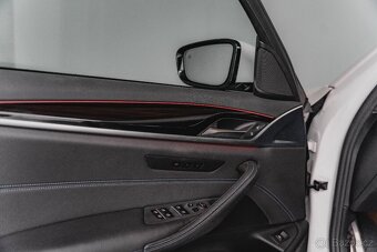 BMW 530d-210kW-xD-Mpaket-HUD-CZ-8xALU - 14