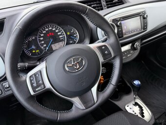 Toyota Yaris Hybrid automat / 2013 / ČR / 77 tis. - 14