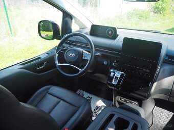 Hyundai Staria,4x4,záruka,panorama,spaní, praktická 9m verze - 14