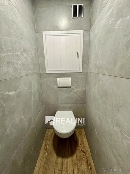 Pronájem bytu 2+1 s lodžií o velikosti 63 m2 v Ostravě - Záb - 14
