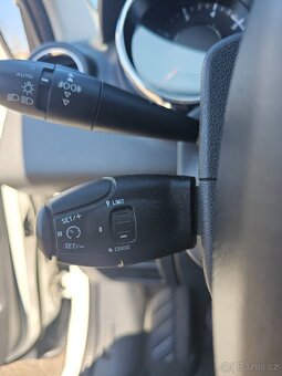 PEUGEOT 3008 2016 1.2 E-THP 96kW,VÝHŘEVY,TEMPOMAT,PARK.SENZ - 14