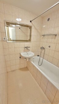 Pronájem 3+1 s lodžií, Pardubice - Zelené předměstí - 14