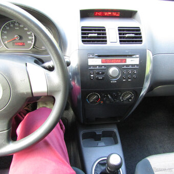 Suzuki SX4 1,5i 73kw Benzín, VELMI PĚKNÝ STAV, 2009, 114 TKM - 14