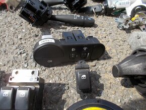 Díly interiéru Hyundai I10 model 10/2007-2013 - 14