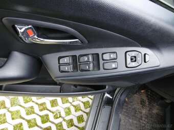 Prodám Hyundai IX 35 2,0 CRDI, 135kW 4x4 SUV, reg.6/2013 - 14