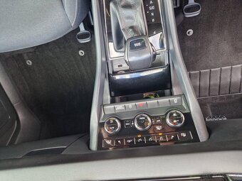 KAROQ 1,5 TSI 110 KW DSG, navi, vyhř.sed. - 14