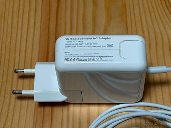 Apple MacBook Air 13" (2015), i5, 4GB, 128GB SSD - 14