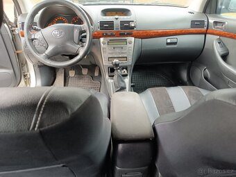 Toyota Avensis T25 combi D4D - 14