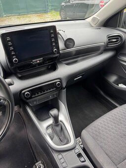 Toyota Yaris 1.5 hybrid 96kw - 14