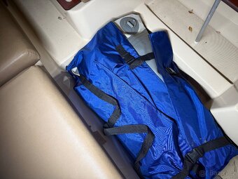 🛥️ Motorsailer MacGregor 26M – plachetnice + Mercury 2012 - 14