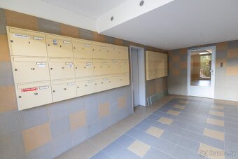 Pronájem bytu 4+1 72 m² Aubrechotvé, Praha - 14