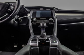 Honda Civic 1.0 DOHC VTEC Turbo Elegance - 14