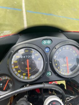 Honda cbr 125r - 14