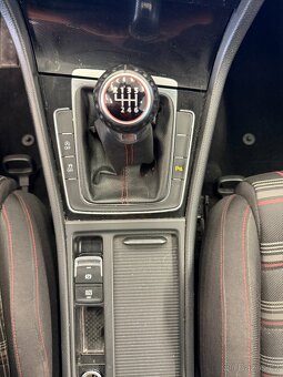 Volkswagen Golf 2.0 GTI 169 kW - 14