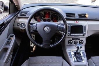 Volkswagen Passat Variant 2.0 TDI Sportline - 14