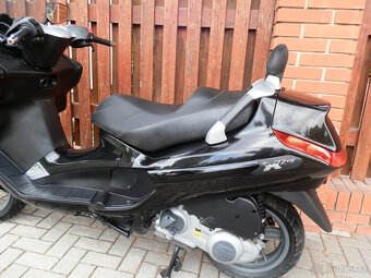 Piaggio X-Evo 125 - 14