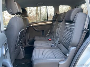 Volkswagen Touran 1.4TSi 103kw DSG 7míst 47tkm - 14