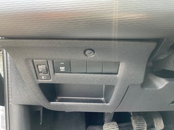 Citroën C4, 1,4 65kW, SERVISKA - 14