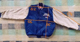Levi's, bunda velikost M/L - 14
