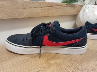 Nike tenisky vel. 36 kožené unisex - 14