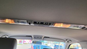 VW Caravelle T5 2.0TDI 2010 DSG - 14