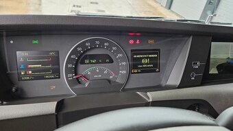 VOLVO FH 13 500 8x4 třístranný sklápěč - 14