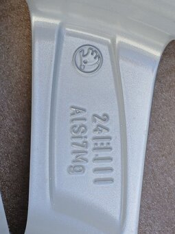Zánovní zimní orig alu Škoda Octavia IV 205/55/17 vzorek 8mm - 14