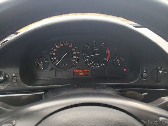 BMW E39 525d, manuál -2.majitel ,r.v.2002 naj.orig.228t.km - 14