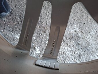 Alu kola Audi R20 5x112 originál s novýma gumová kumho. - 14