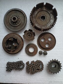 Manet 90 dvoupíst M90 - díly různé konvolut - 14