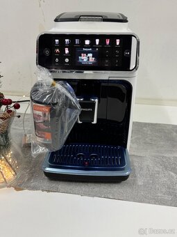 Kávovar Philips EP5500 LatteGo exclusive v bílé barvě - 14
