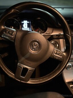 Auto Volkswagen passat B7 - 14