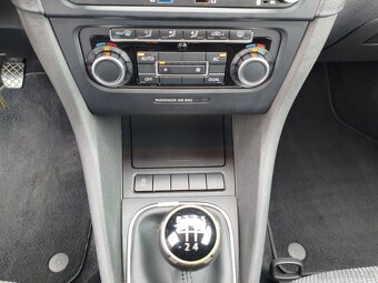 Volkswagen Golf Variant 1.6 TDI 77 Kw Trend r.v.2011 - 14