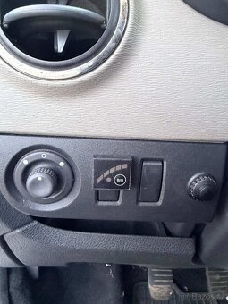 🚗 Dacia Lodgy 1.6 LPG – 7 míst – STK 3/2027 - 14