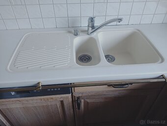 Prodám landhaus linku 11m se všemi spotřebiči - 14