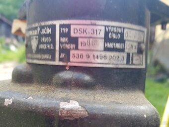 Vari DSK 317 a vlek - 14