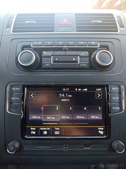 Volkswagen Touran 1,6 TDI (2012) - 14