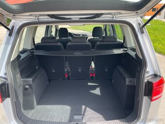 Volkswagen Touran 2,0TDi Odp.DPH Jeden majitel /2022/ - 14