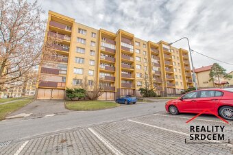 Pronájem moderního zařízeného bytu 1+1 s komorou, 39m2, ul.  - 14