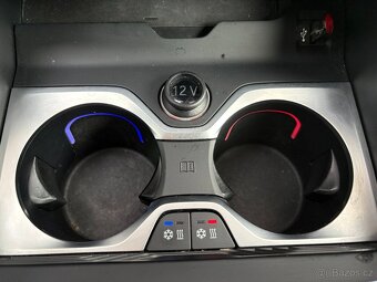 BMW X7 3.0 M50d DPH, 7MÍST, MAX VÝBAVA - 14