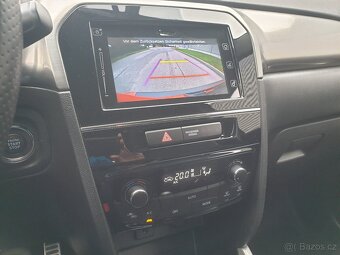 Suzuki Vitara 4x4 1.4i 103KW NAVI KAMERA LED - 14