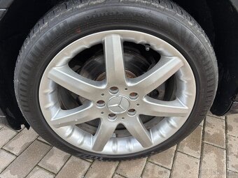 Mercedes-Benz Třídy C 180i Kompresor kupé - 14