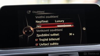 BMW Řada 3, 330d 190kW xDrive LuxuryLine - 14