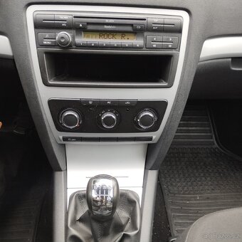 ŠKODA OCTAVIA 1.2 TSI 77 KW R.V.2011. - 14
