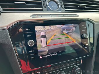 VW PASSAT B8 2.0TDI 110KW COMBI 111TKM HIGHLINE ČR DPH KŮŽE - 14