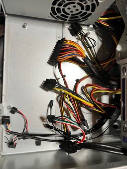 Case a TFX zdroj 350W 82+ až 400W - 14