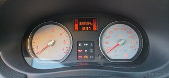 Dacia Logan MCV 1,6i 77kW, 2012, klimatizace - 14
