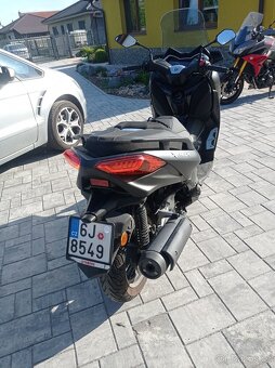 Yamaha X-Max Iron Max 125 - 14