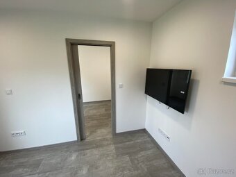 Nový 30 m² moderní domek-plně vybavený, ihned k nastěhování - 14