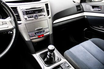 Elegantní a spolehlivý Subaru Outback z roku 2011 - 14